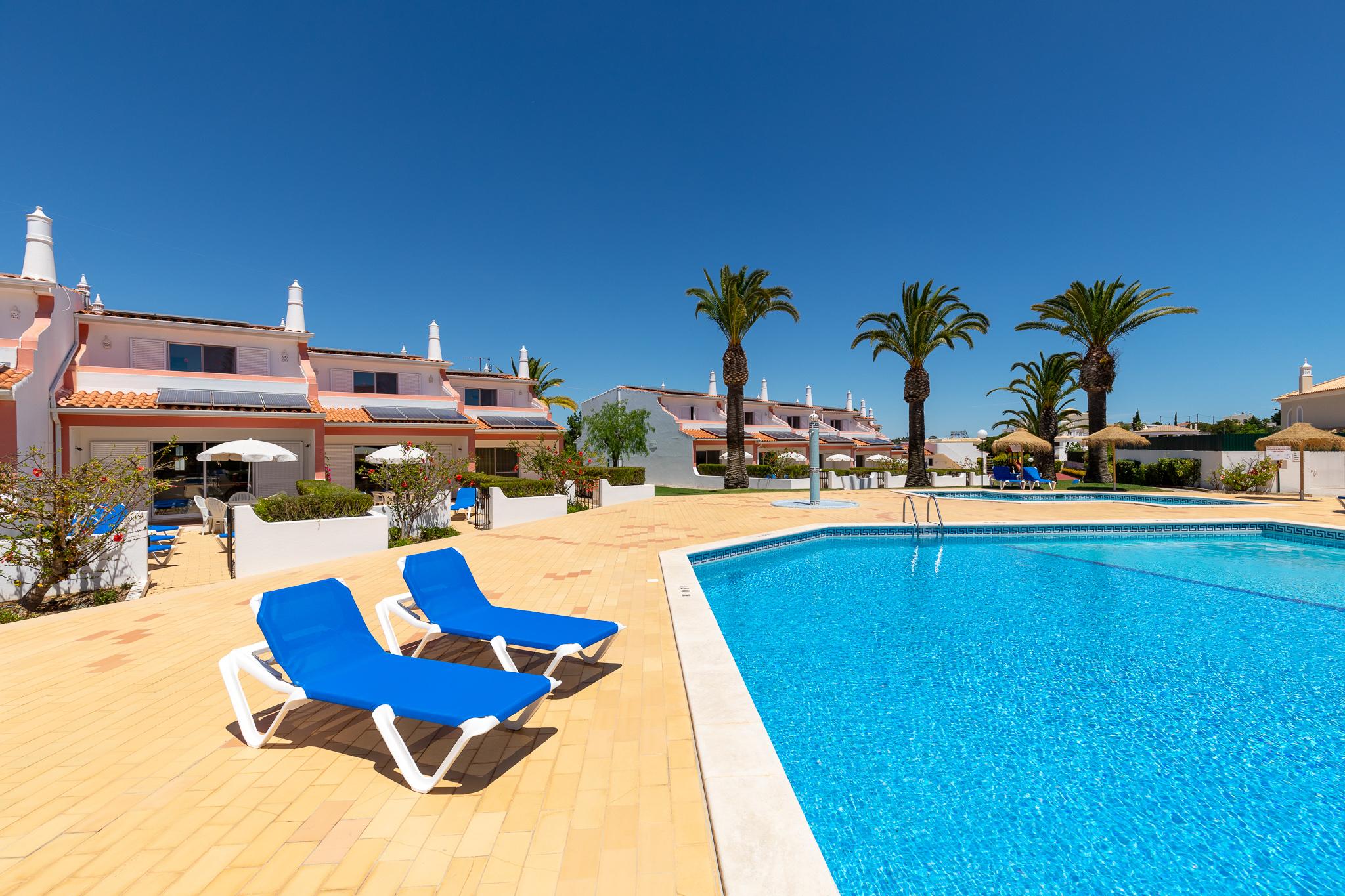 אלבופיירה Moradias Villas Joinal מראה חיצוני תמונה